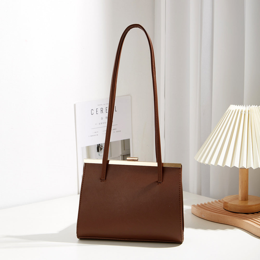 Damen elegante Schultertasche mit modernem Klappenverschluss und strapazierfähigem Kunstleder Nord Taschen