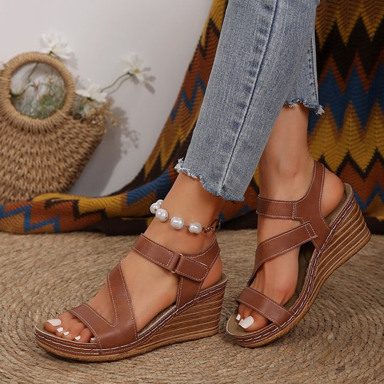 Damen Wedge-Sandalen mit komfortablem Riemendesign und ergonomischer Fußbettung Nord Taschen