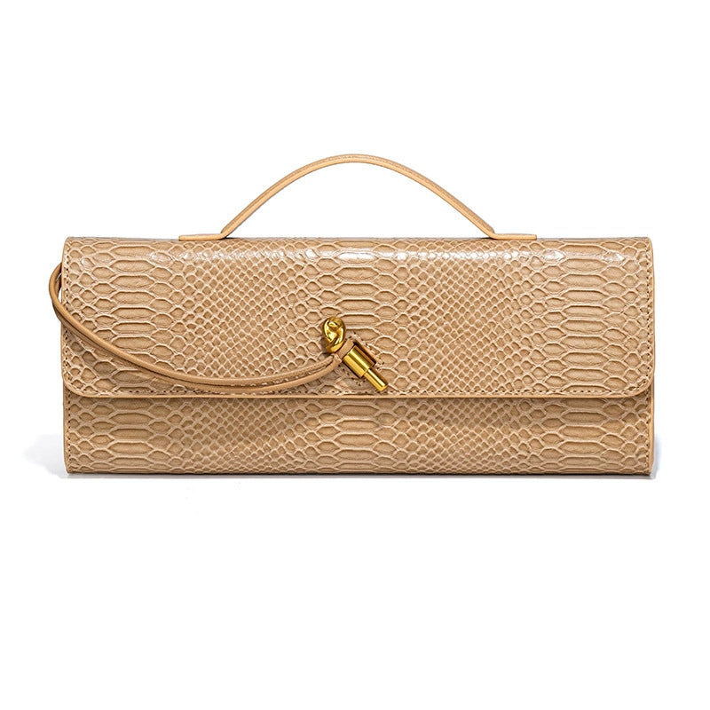 Damen Clutch mit schimmerndem Schlangenhautmuster Nord Taschen