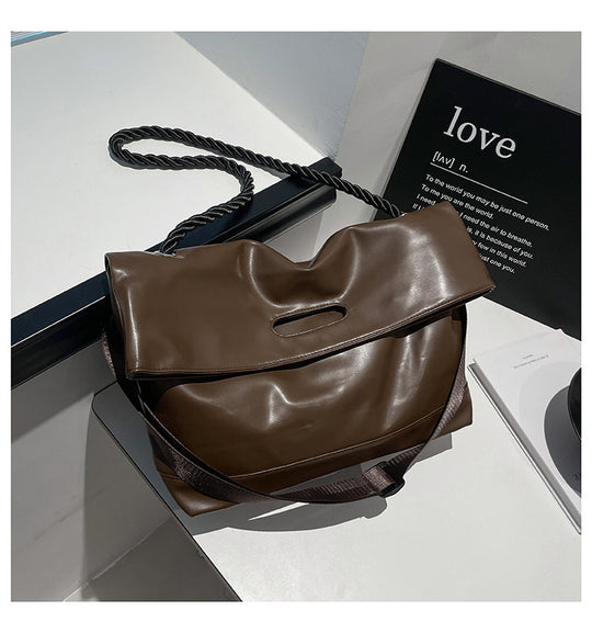 Damen Umhängetasche mit elastischem Klappdesign Nord Taschen