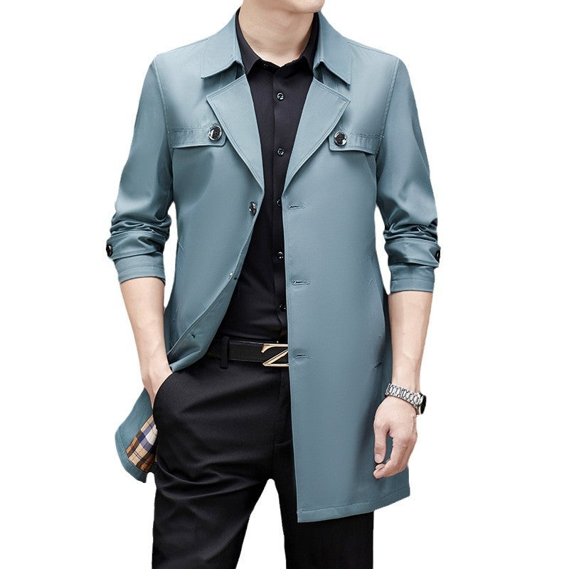 Herren Leichter City-Trenchcoat mit klassischem Revers, verstaubaren Ärmelriegeln und dezentem Innenkaromuster Nord Taschen