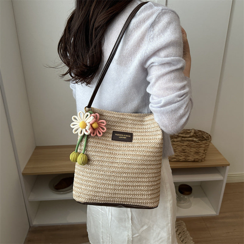 Damen praktische Beuteltasche mit modischem Blumendetail Nord Taschen