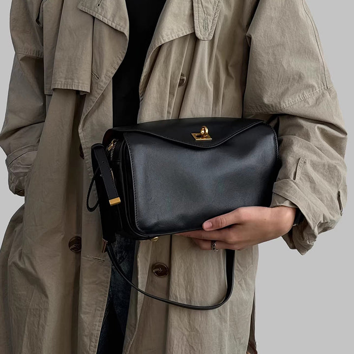 Damen elegante Umhängetasche mit hochglänzender Oberfläche Nord Taschen