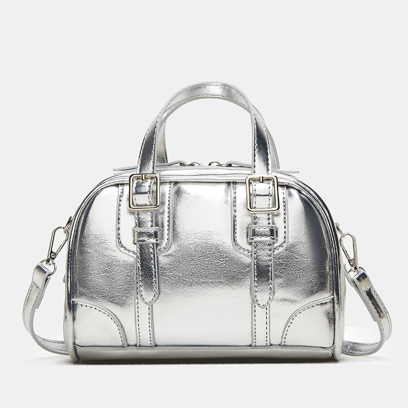 Damen Handtasche mit verstellbarem Schulterriemen und elegantem Hochglanzfinish Nord Taschen