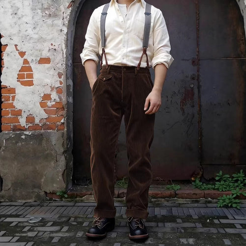 Herren Cordhose mit hoher Taille, breitem Kord und geknöpfter Pattentasche Nord Taschen