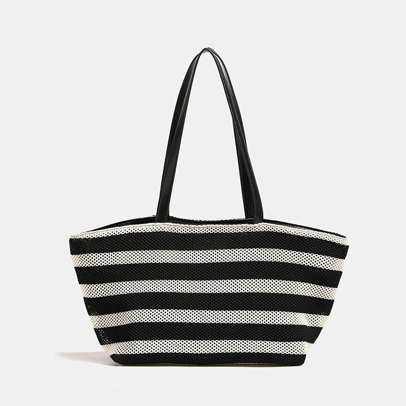 Damen Strandtasche mit praktischen Seitentaschen und stylischen Streifen Nord Taschen
