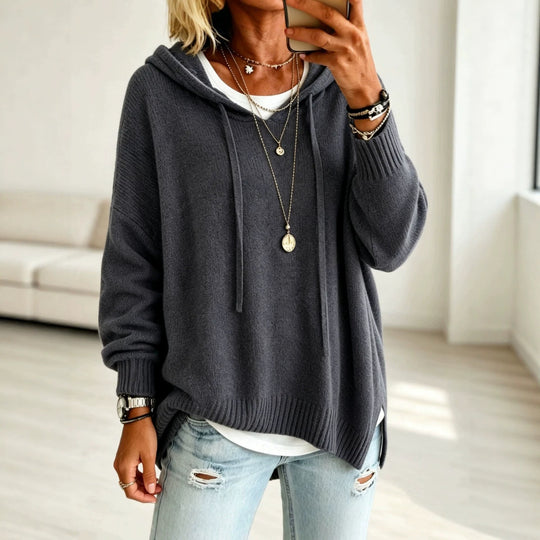Damen Oversize-Kapuzensweater aus feinem Strick mit gerippten Bündchen Nord Taschen