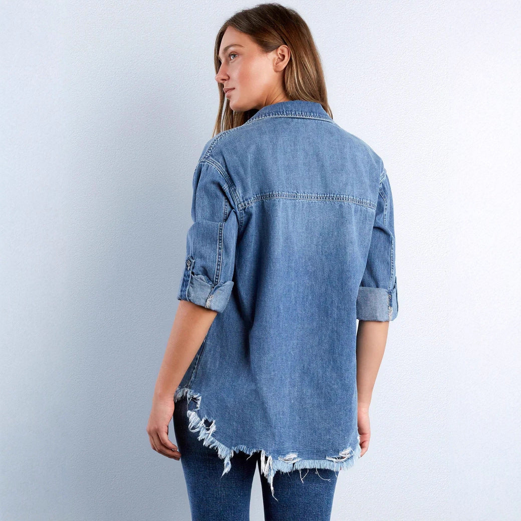 Damen lässige Denim-Hemdjacke Oversize mit aufgesetzten Brusttaschen, Herz-Stickdetail und ausgefranstem Saum Nord Taschen