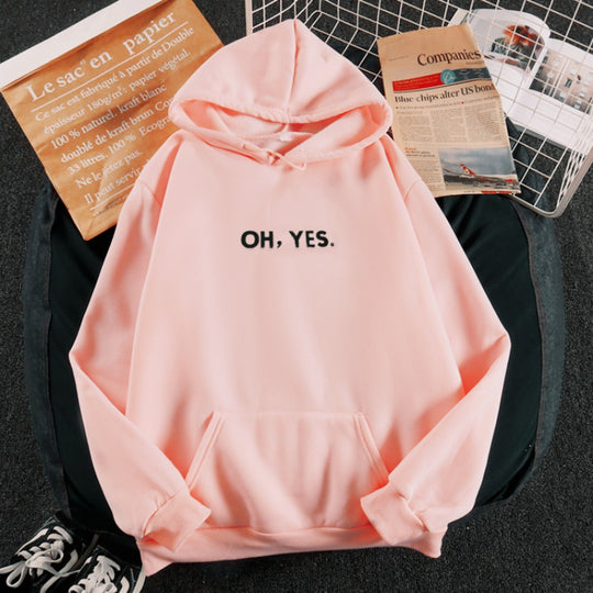 Damen Kapuzenpullover mit weichem Innenfutter, Kängurutasche und dezentem Frontprint Nord Taschen