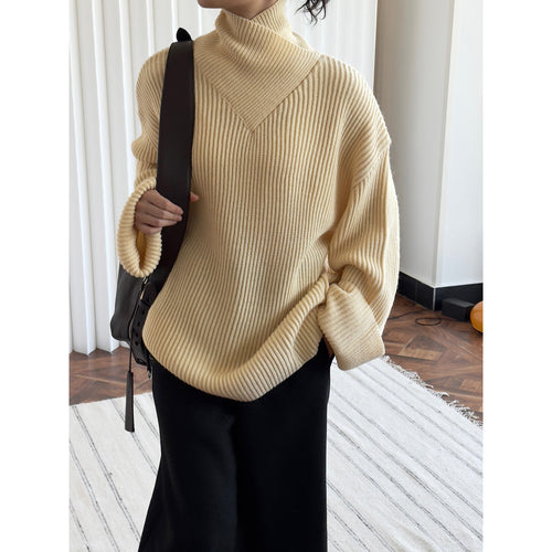 Damen Oversize Rippstrick-Rollkragenpullover mit V‑Passe Nord Taschen