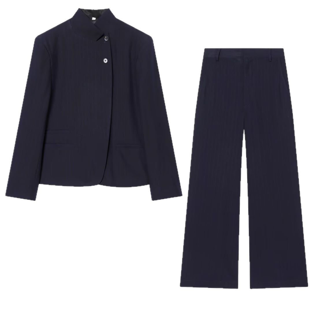 Damen Kurzblazer mit Funnelkragen und asymmetrischer Knopfleiste Nord Taschen