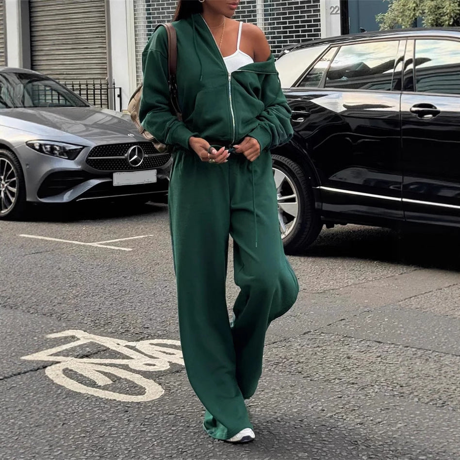 Damen gekürztes Kapuzen-Sweatshirt mit Oversize-Ärmeln und high-waist Wide-Leg Freizeithose Nord Taschen