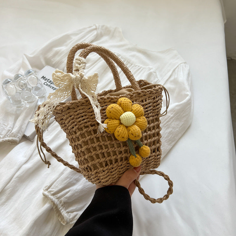 Damen Hobo-Tasche mit floralem Häkelmuster und dekorativen Details Nord Taschen