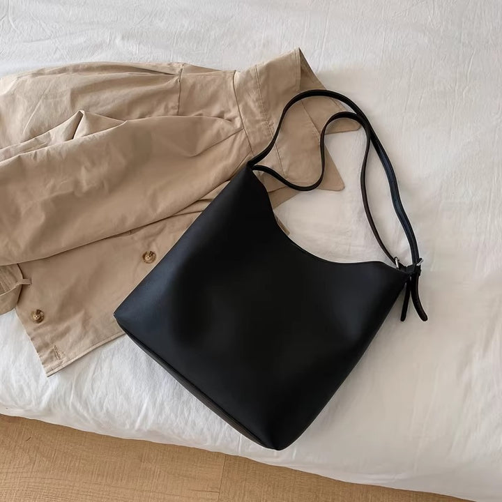 Damen Tragetasche mit abnehmbarem Kosmetiktäschchen und elegantem Faltendesign Nord Taschen
