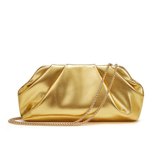 Damen elegantes Clutch mit metallischem Finish und zeitgemäßem Kettenriemen Nord Taschen