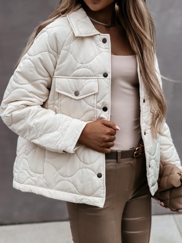 Damen gesteppte Übergangsjacke mit trendigem Oversized-Schnitt