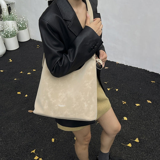 Damen trendige Hobo-Tasche mit eleganten Akzenten Nord Taschen