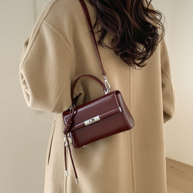 Damen elegante Handtasche mit strukturiertem Design Nord Taschen