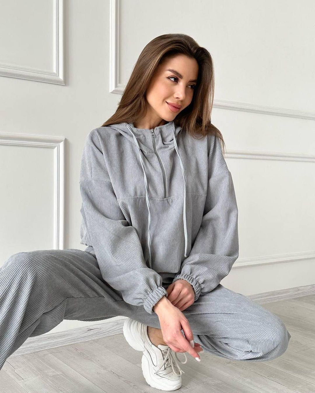 Damen Cordstoff Loungewear-Set mit Kapuzenpullover und Jogginghose Nord Taschen