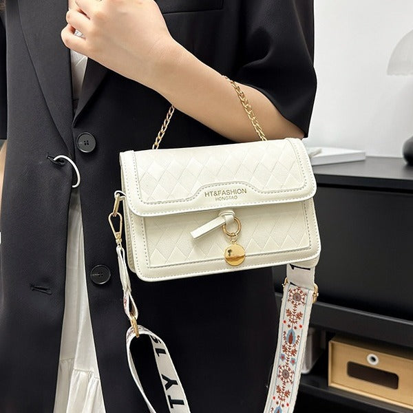 Damen elegante Umhängetasche mit Kettenakzent Nord Taschen