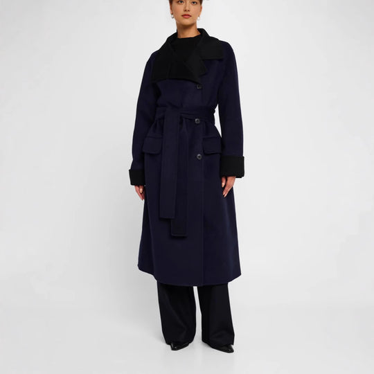 Damen Taillierter Wollmix-Mantel mit Bindegürtel, kontrastiertem Revers und Pattentaschen Nord Taschen