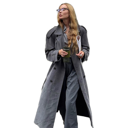 Damen Maxilanger Oversize-Trenchcoat aus softem Velours mit Schulterpatten und doppelreihiger Knopfleiste Nord Taschen