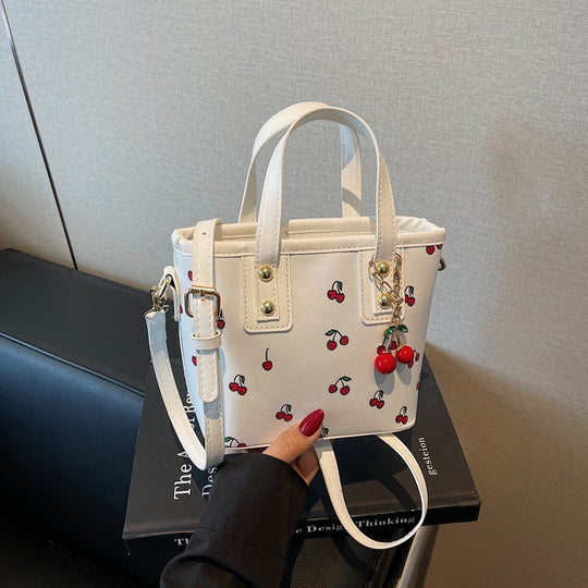 Damen verspielte Mini-Tasche mit lustigem Kirschmotiv Nord Taschen