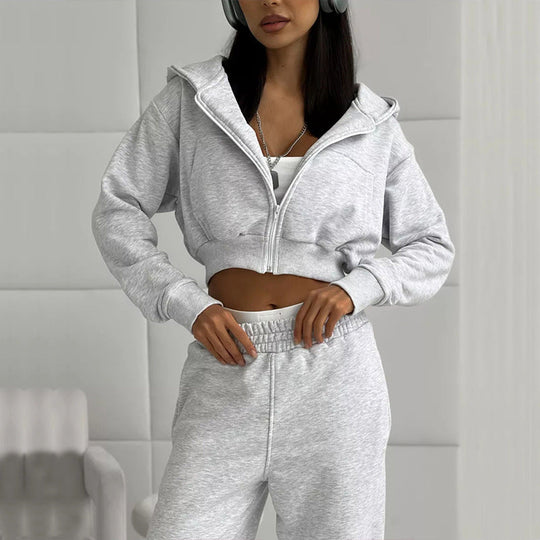 Damen moderner Cropped Hoodie und weite Jogginghose Set Nord Taschen