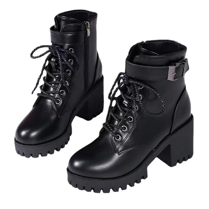 Damen nan Plateau-Schnürstiefelette aus Kunstleder mit profilierter Gummisohle und verstellbarem Schnallenriemen Nord Taschen