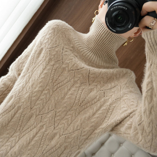 Damen Weicher Mohair‑Optik Oversize‑Rollkragenpullover mit Ajour‑Zopfstruktur Nord Taschen