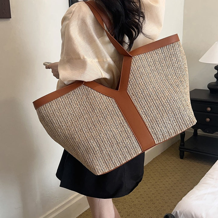 Damen elegante Strandtasche mit einzigartigem geflochtenem Design und robusten Lederakzenten Nord Taschen