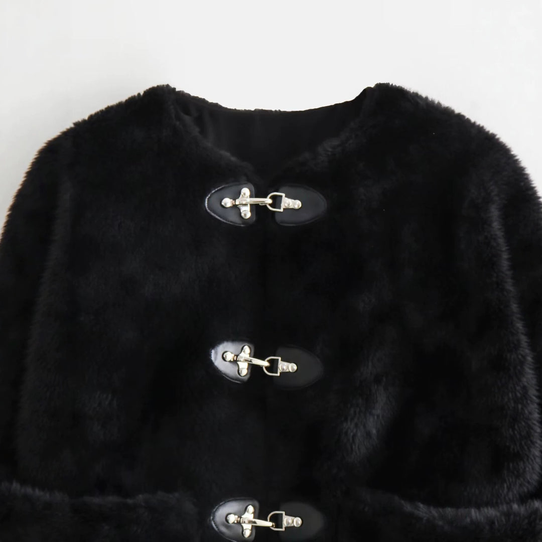 Damen Kurze Teddyjacke mit Knebelverschluss und aufgesetzten Taschen Nord Taschen