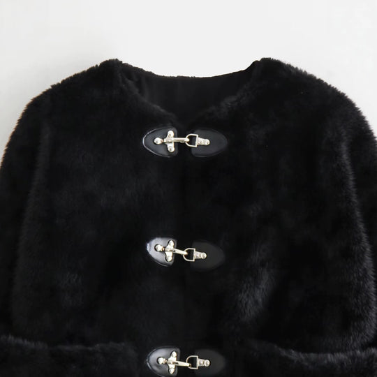 Damen Kurze Teddyjacke mit Knebelverschluss und aufgesetzten Taschen Nord Taschen