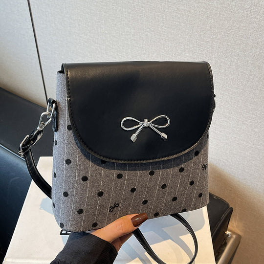 Damen modische Umhängetasche mit Punkten Nord Taschen