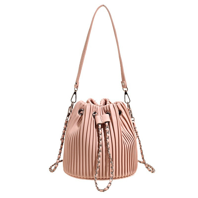 Damen Hobo-Tasche mit strukturiertem Falten-Design Nord Taschen