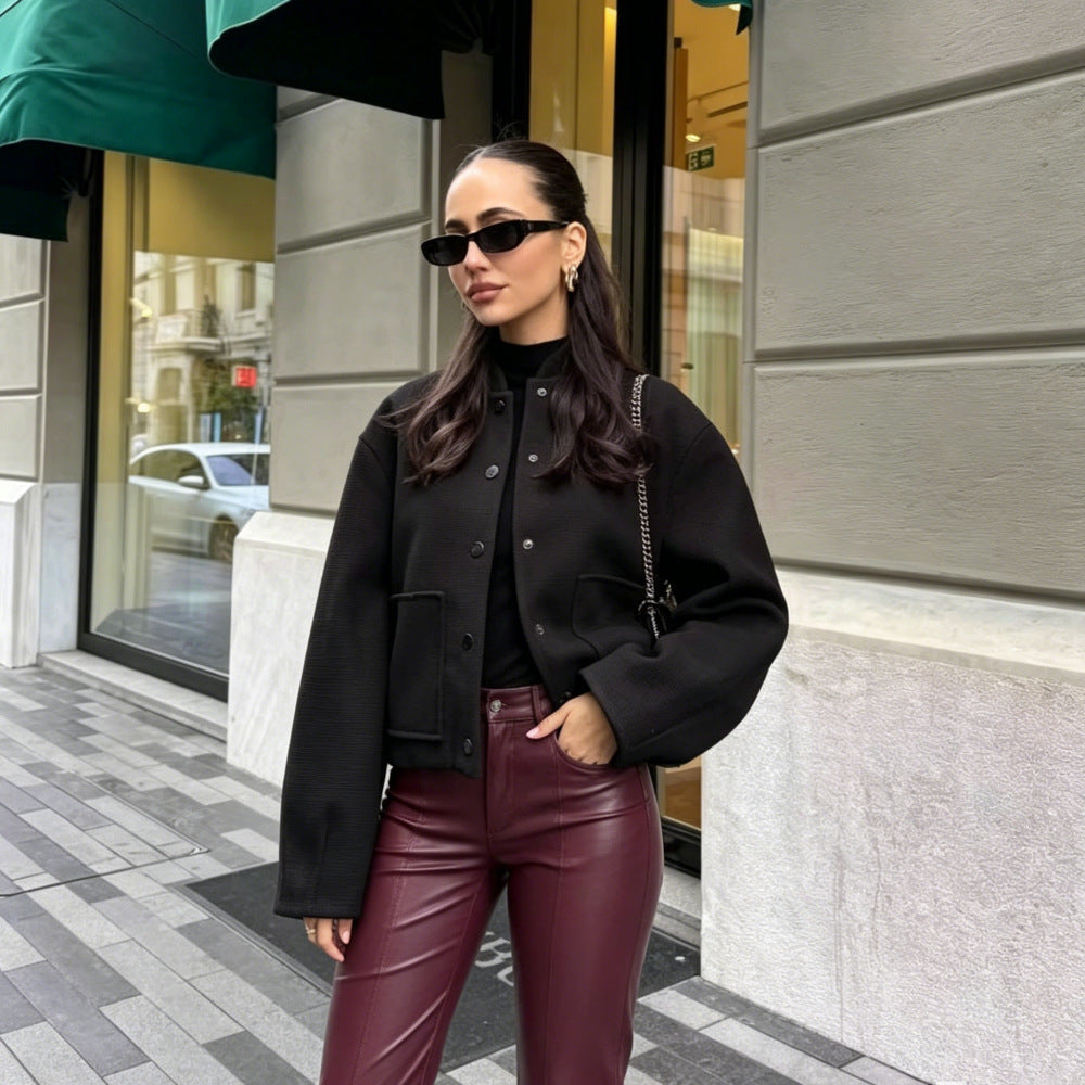 Damen Cropped Wollboxy‑Jacke mit kurzem Stehkragen und aufgesetzten Taschen Nord Taschen