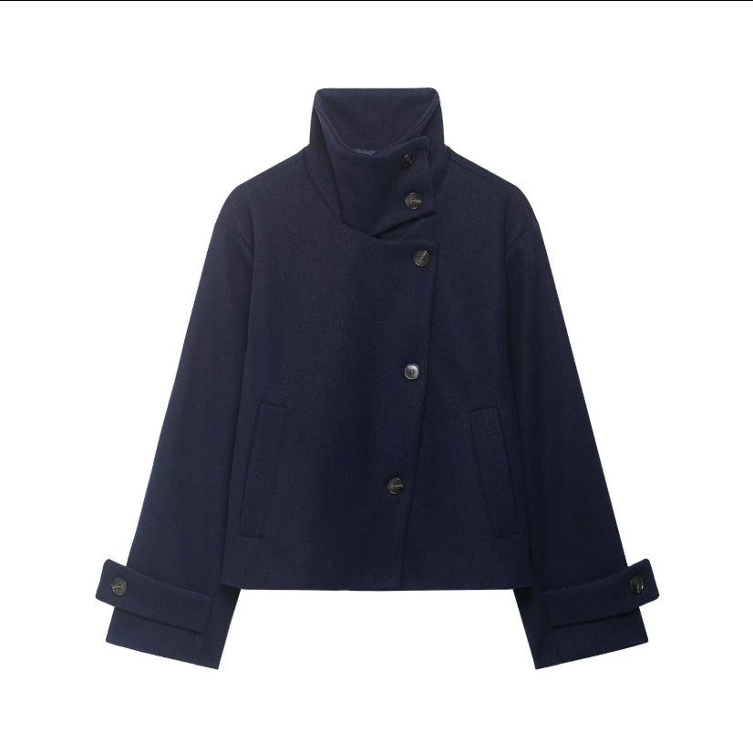 Damen Cropped Wollmix-Kurzjacke mit hohem Stehkragen, asymmetrischer Knopfleiste und Krempelmanschetten Nord Taschen