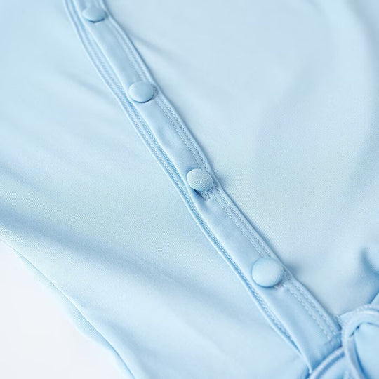 Damen Wickelbluse mit asymmetrischer Knopfleiste, Volant-Saum und Trompetenärmeln Nord Taschen