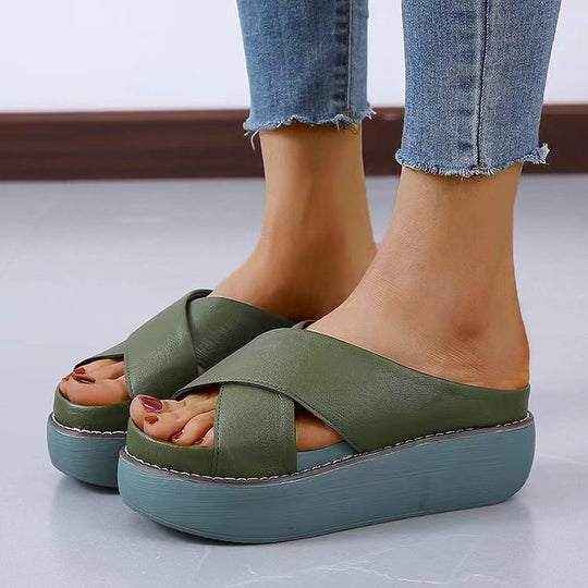 Damen komfortable und elegante Plateau-Pantoletten Nord Taschen