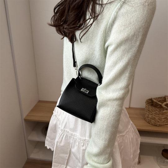 Damen Handtasche mit strukturiertem Design und abnehmbarem Schulterriemen Nord Taschen