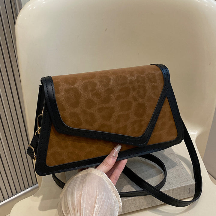 Damen Umhängetasche mit elegantem Leo-Design Nord Taschen