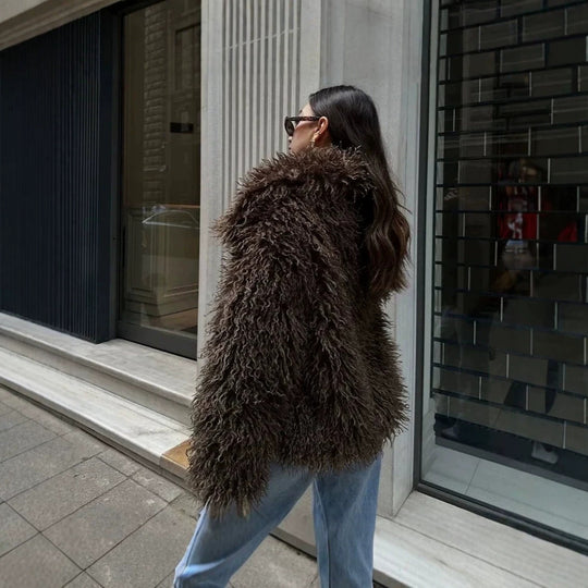 Damen Kurzjacke aus langflorigem Kunstpelz mit voluminösem Schalkragen Nord Taschen