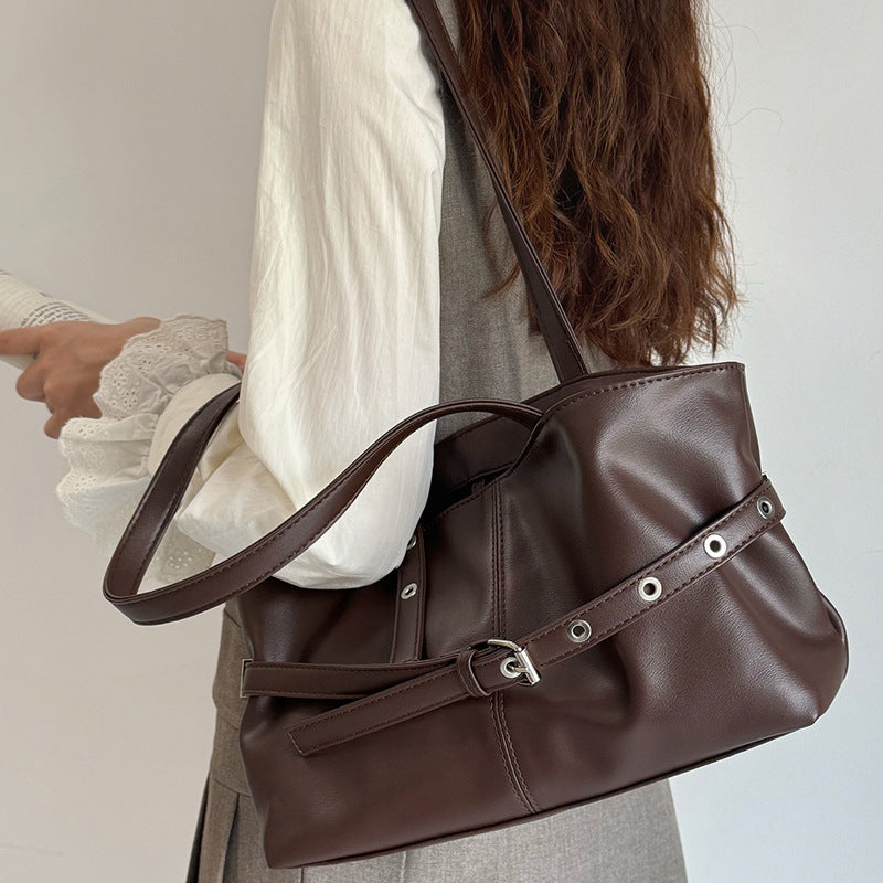 Damen modische Henkeltasche mit eleganten Details Nord Taschen