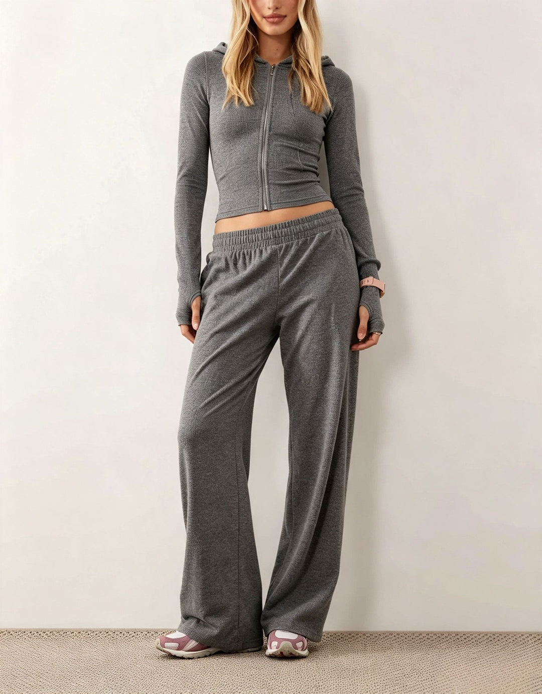 Damen Zweiteiliges Loungewear-Set geripptes Crop-Kapuzenoberteil mit Reißverschluss und Daumenloch sowie weiter Jogginghose Nord Taschen