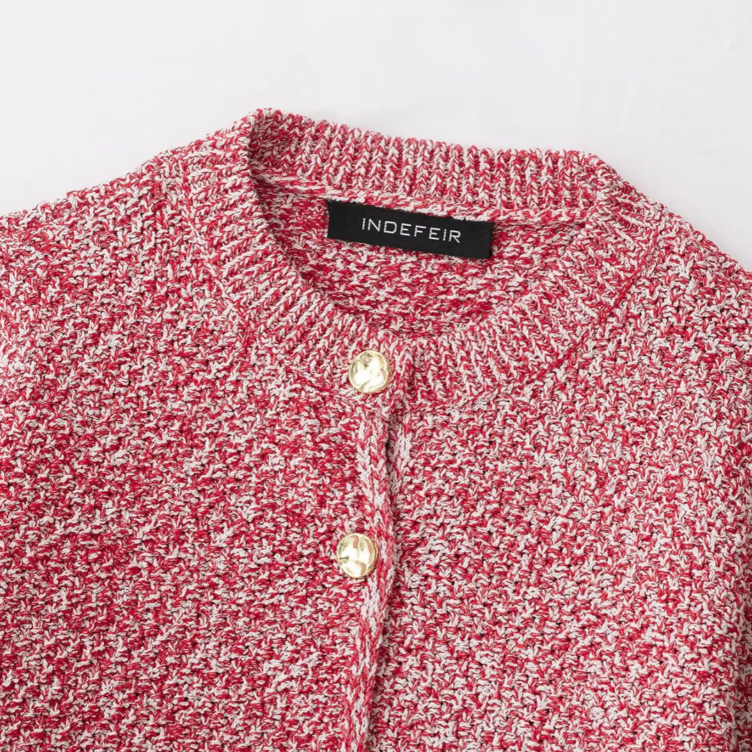 Damen Bouclé-Strickcardigan mit Perlmuttknöpfen und aufgesetzten Taschen Nord Taschen