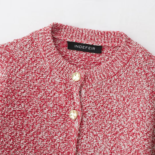 Damen Bouclé-Strickcardigan mit Perlmuttknöpfen und aufgesetzten Taschen Nord Taschen