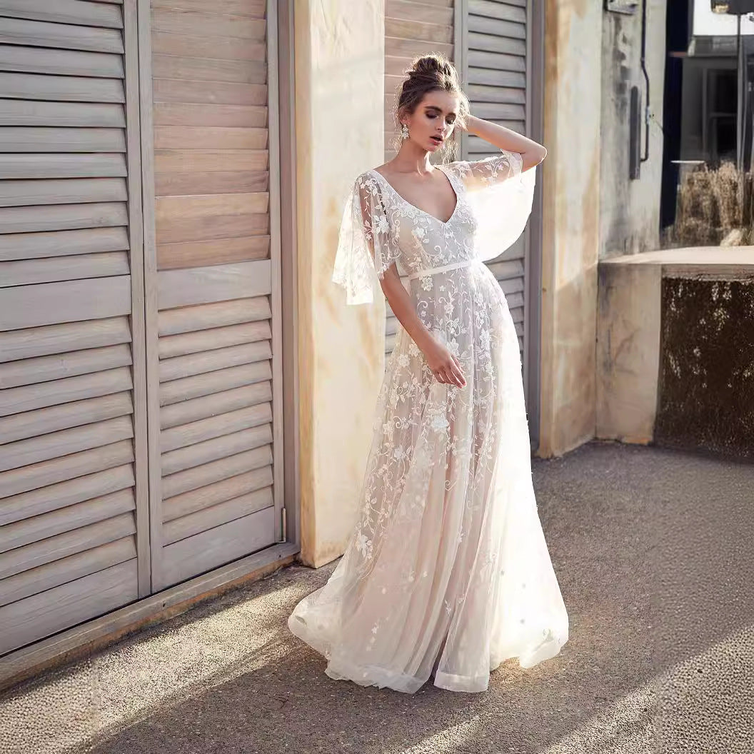 Damen Elegantes Maxikleid mit floralem Spitzenmuster und sanften Ärmeln