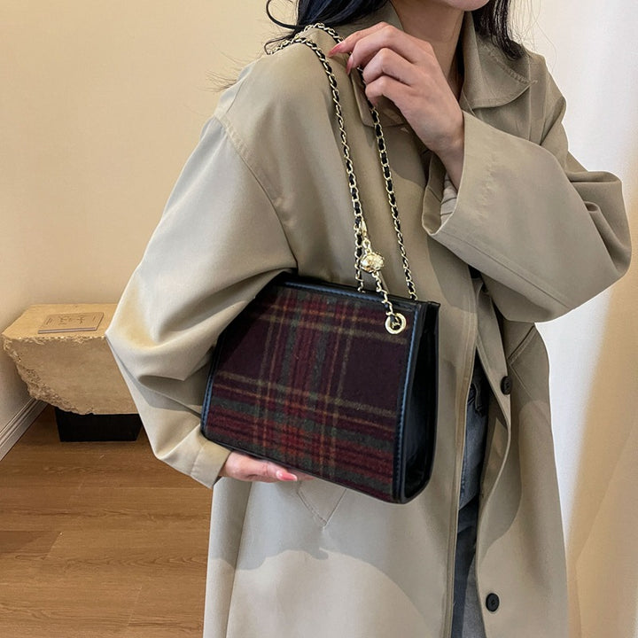 Damen Schultertasche mit kariertem Design Nord Taschen