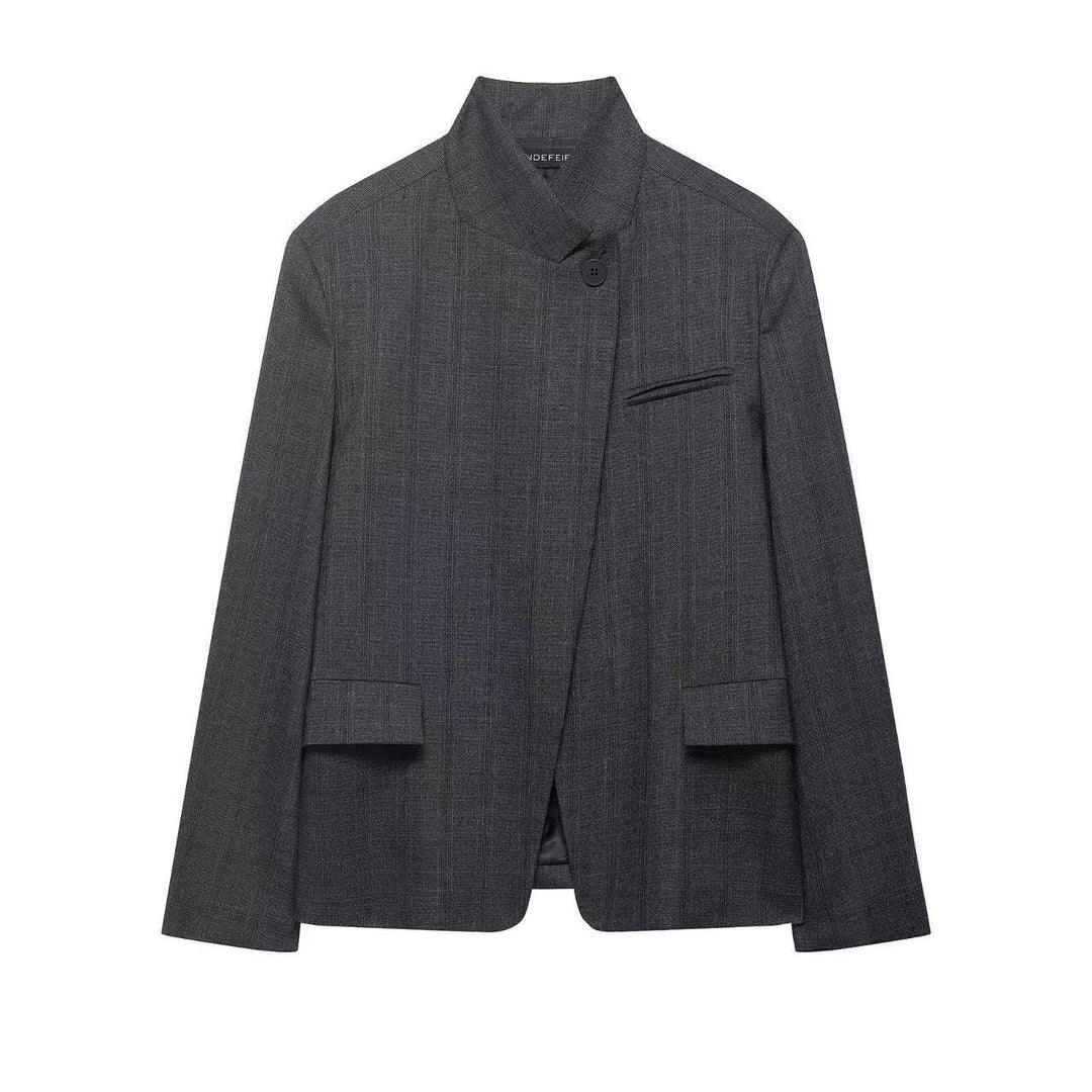 Damen Kurzblazer mit Stehkragen, asymmetrischer Knopfblende und Pattentaschen Nord Taschen