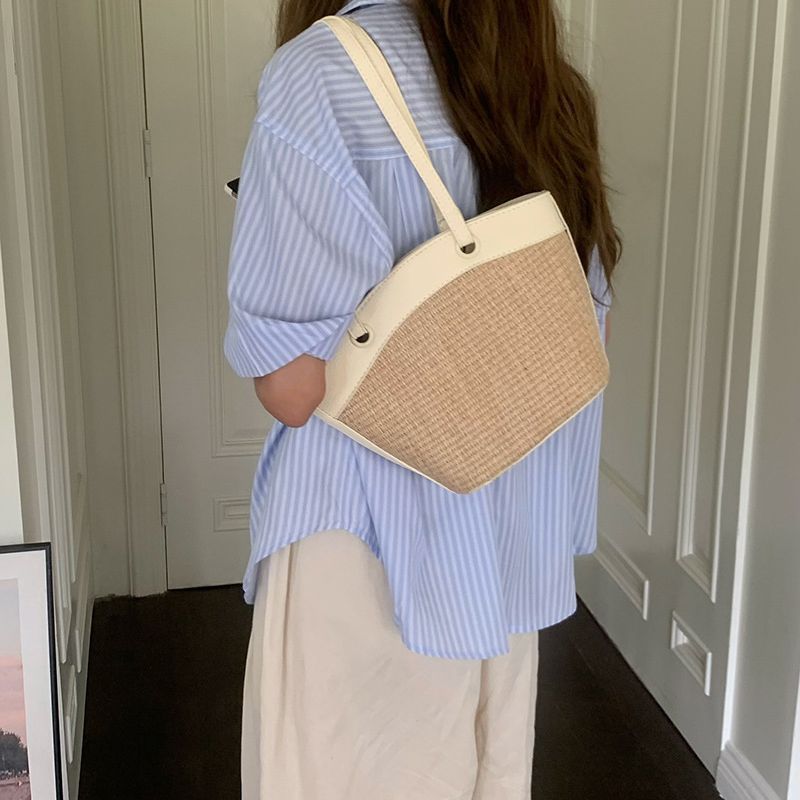Damen Shopper-Tasche mit geflochtenem Design und praktischer Innentasche Nord Taschen